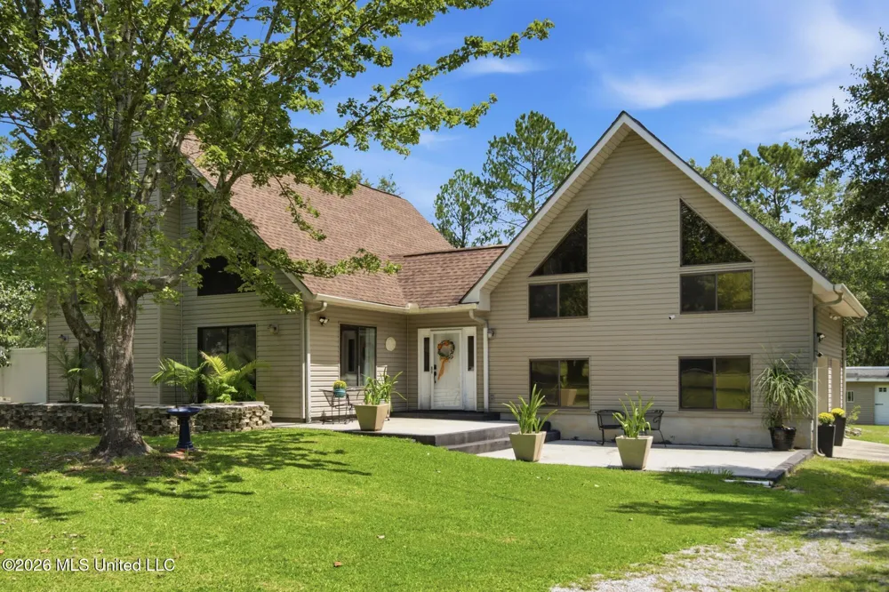 17376 Saucier Lizana Road Saucier, MS 39574