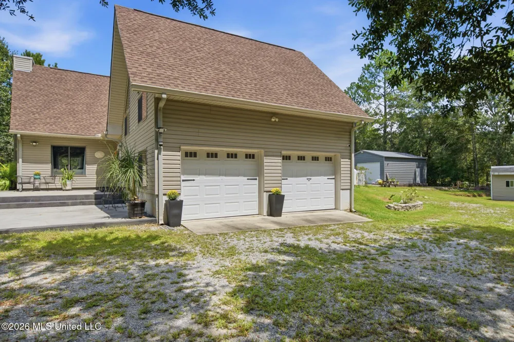 17376 Saucier Lizana Road Saucier, MS 39574