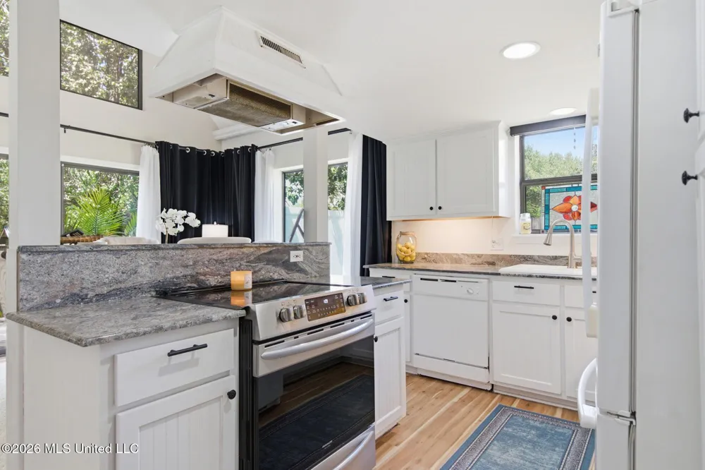 17376 Saucier Lizana Road Saucier, MS 39574