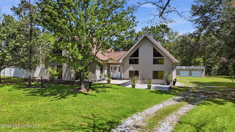 17376 Saucier Lizana Road Saucier, MS 39574