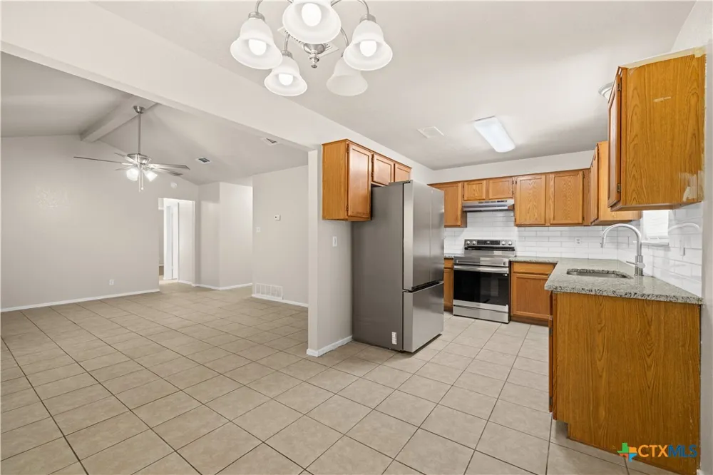 2506 Schwertner Drive Killeen, TX 76543