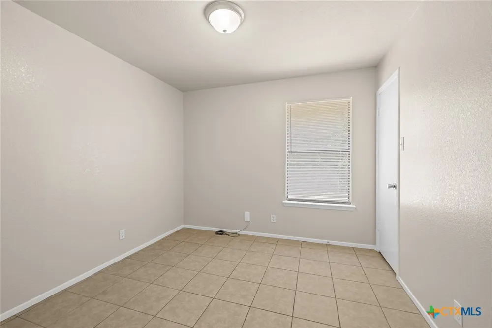 2506 Schwertner Drive Killeen, TX 76543