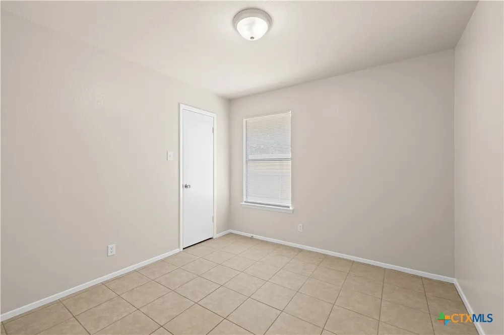 2506 Schwertner Drive Killeen, TX 76543