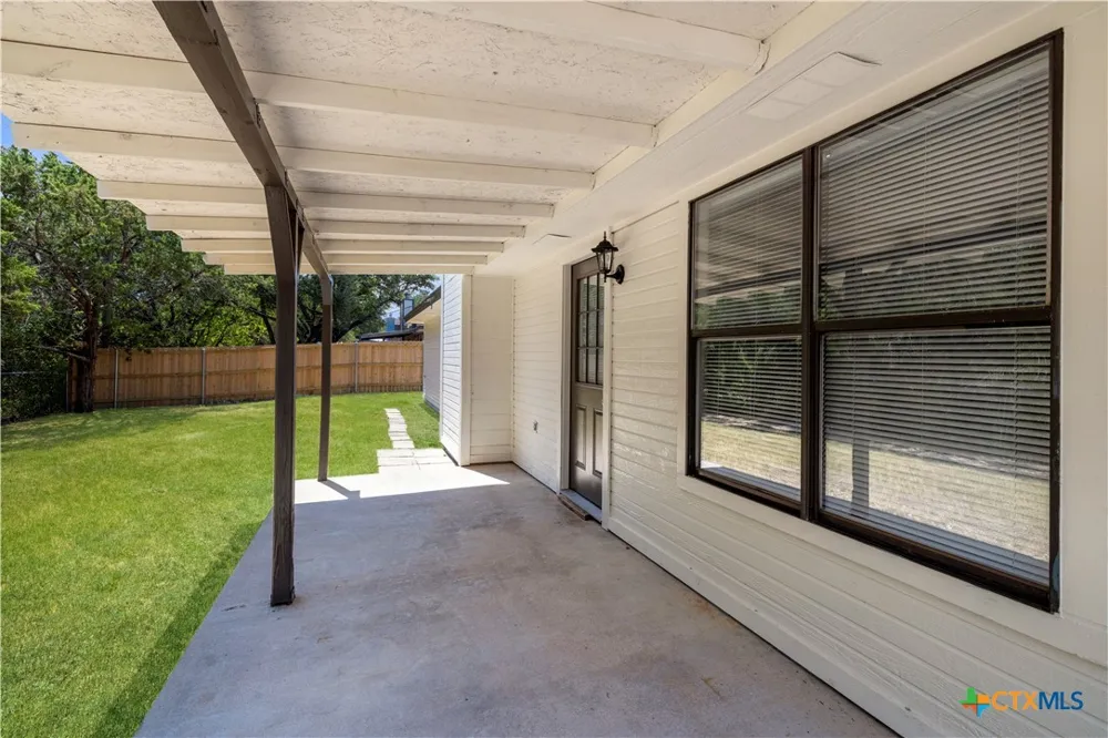 2506 Schwertner Drive Killeen, TX 76543