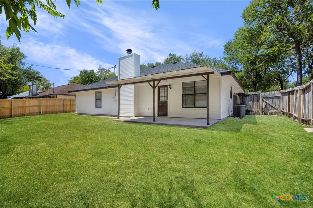 2506 Schwertner Drive Killeen, TX 76543