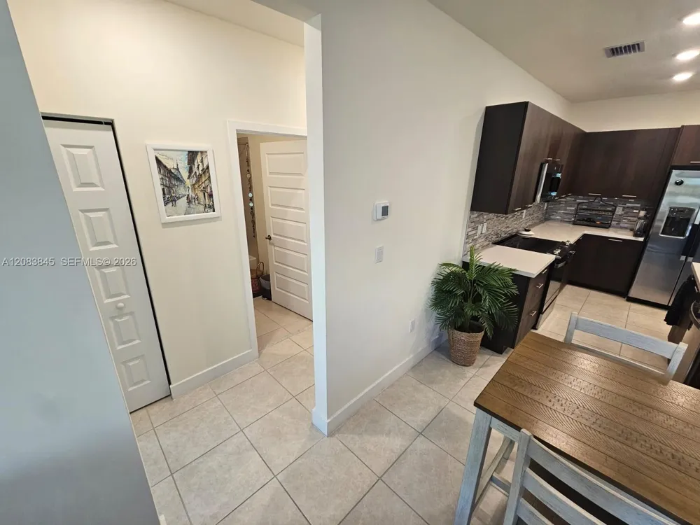 8301 NW 41st St #B-402 Doral, FL 33166