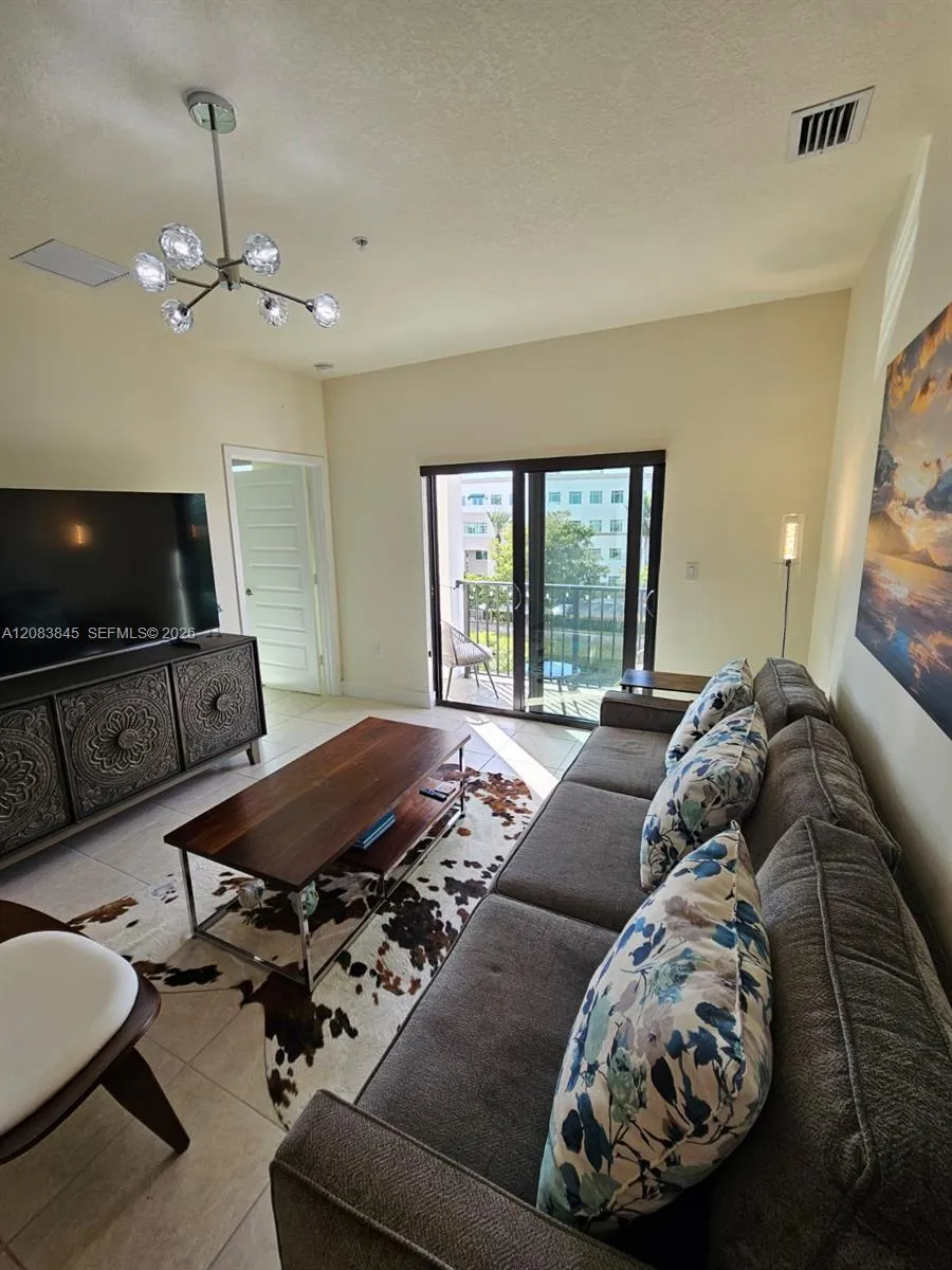 8301 NW 41st St #B-402 Doral, FL 33166