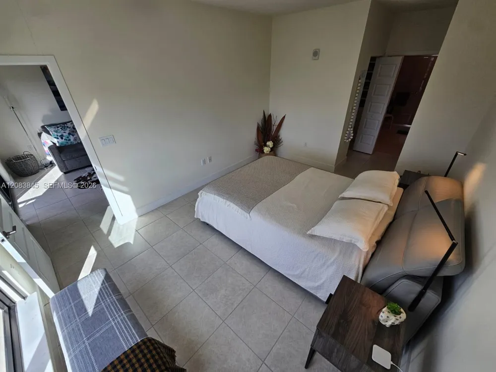 8301 NW 41st St #B-402 Doral, FL 33166