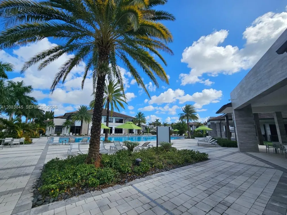 8301 NW 41st St #B-402 Doral, FL 33166