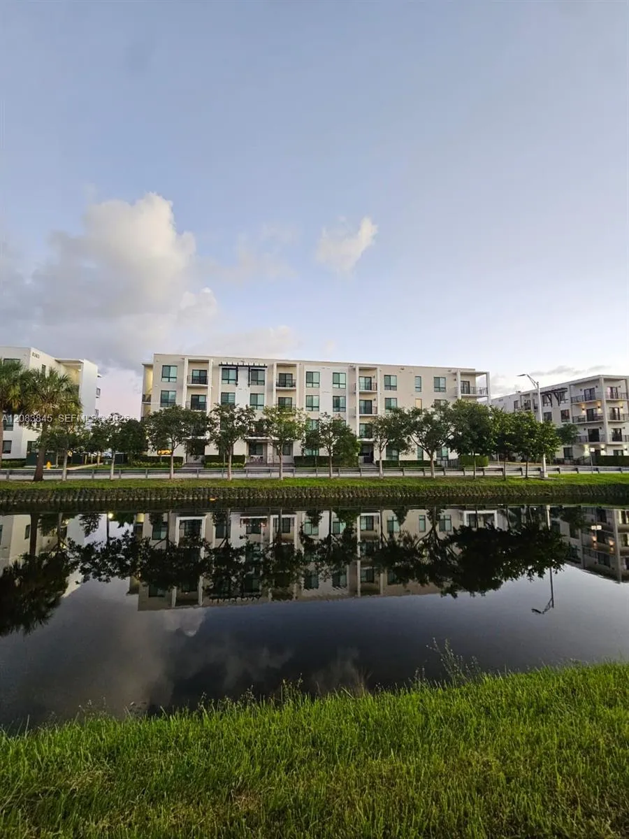 8301 NW 41st St #B-402 Doral, FL 33166