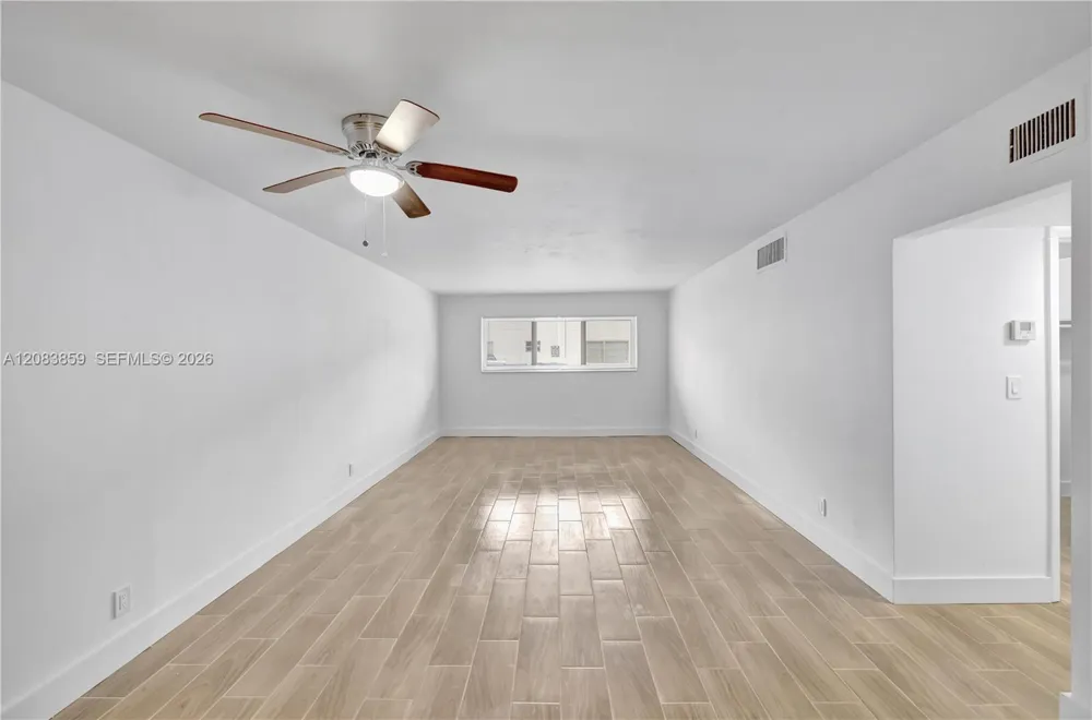 1939 Jefferson St #103 Hollywood, FL 33020