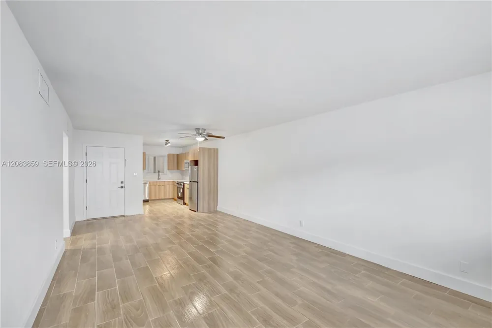 1939 Jefferson St #103 Hollywood, FL 33020