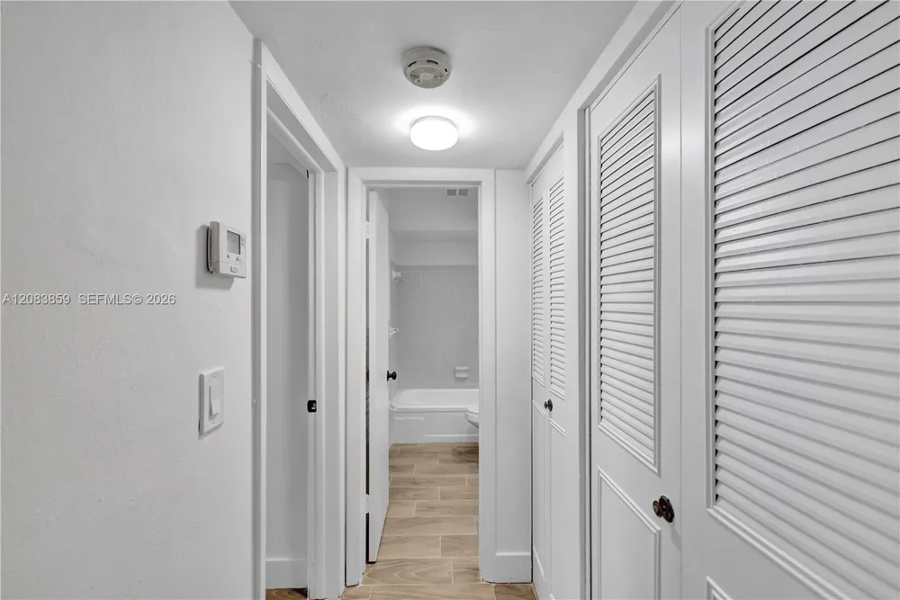 1939 Jefferson St #103 Hollywood, FL 33020