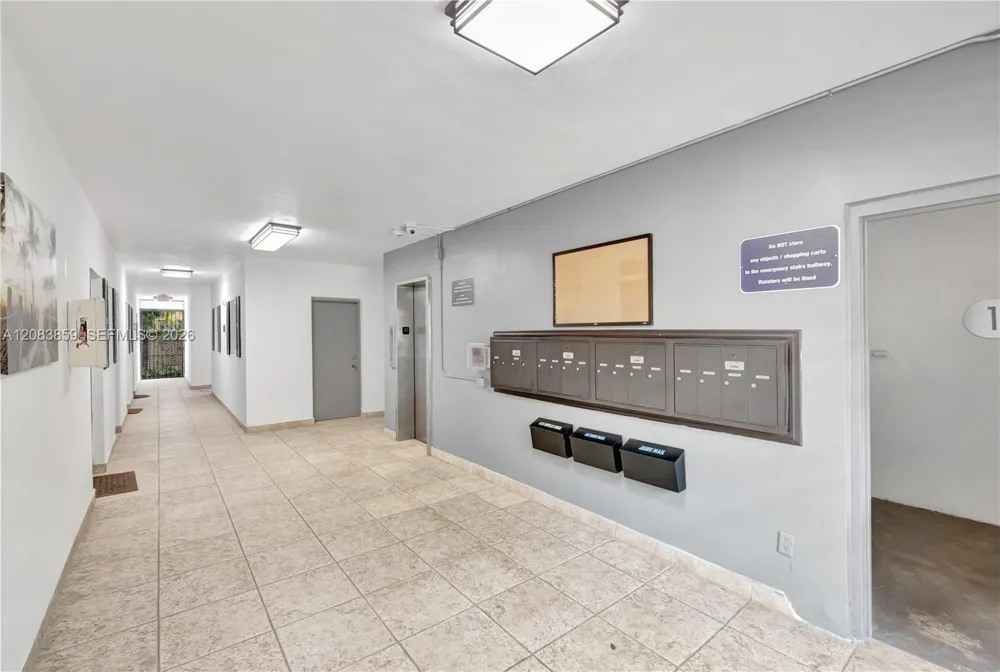 1939 Jefferson St #103 Hollywood, FL 33020