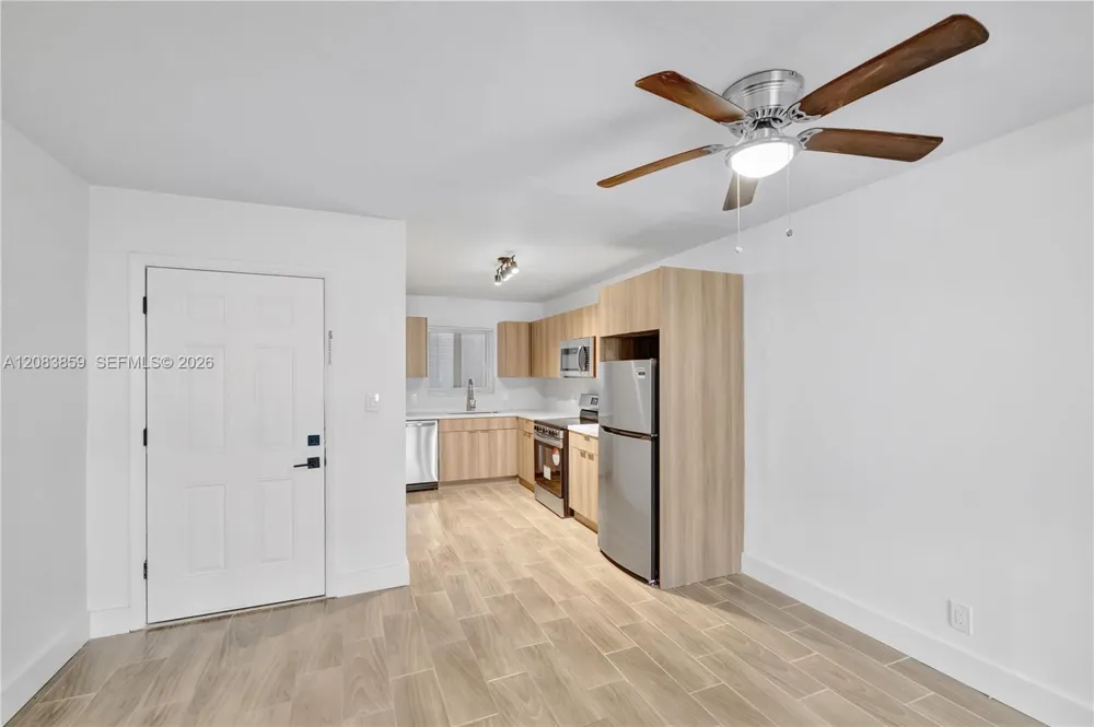 1939 Jefferson St #103 Hollywood, FL 33020
