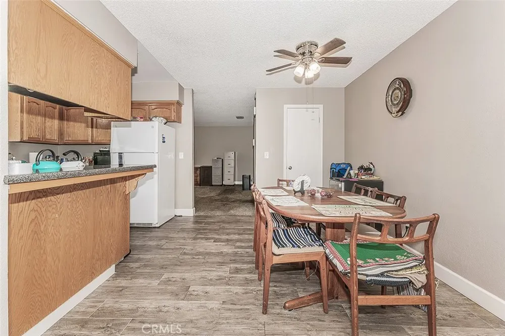1145 Van Court Hanford, CA 93230