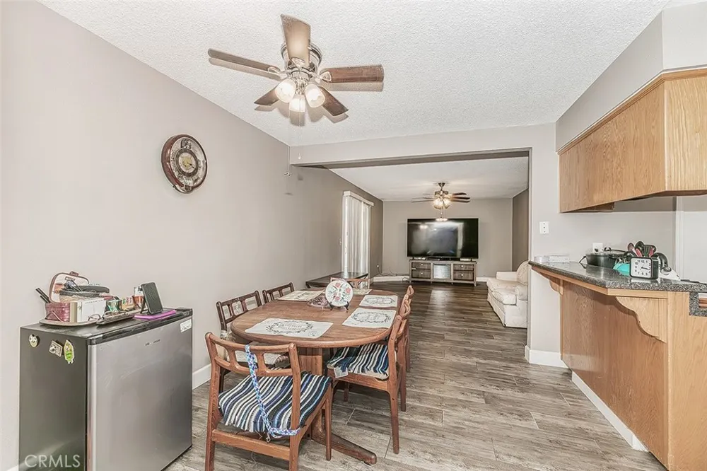 1145 Van Court Hanford, CA 93230