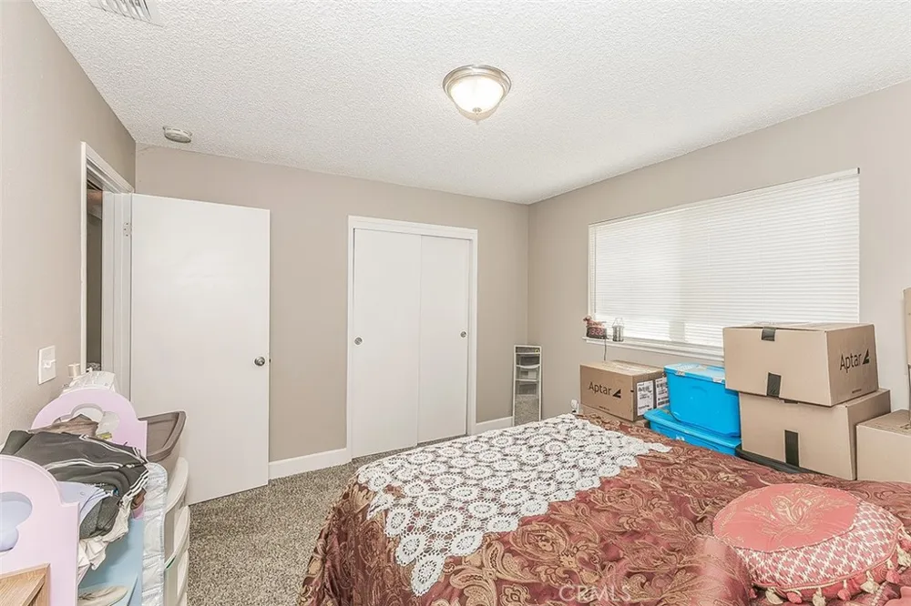 1145 Van Court Hanford, CA 93230