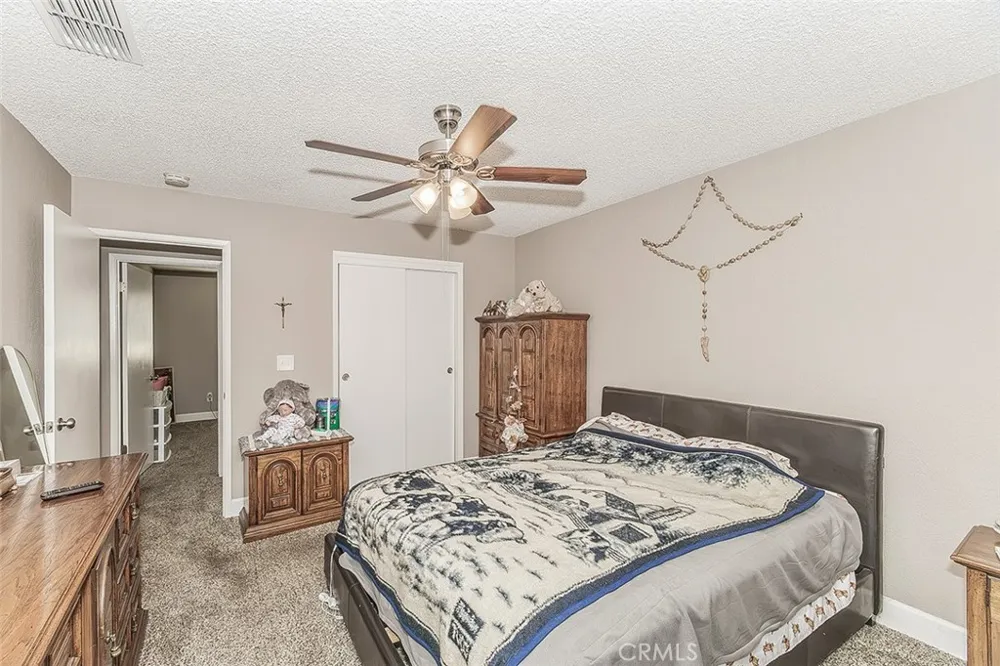 1145 Van Court Hanford, CA 93230