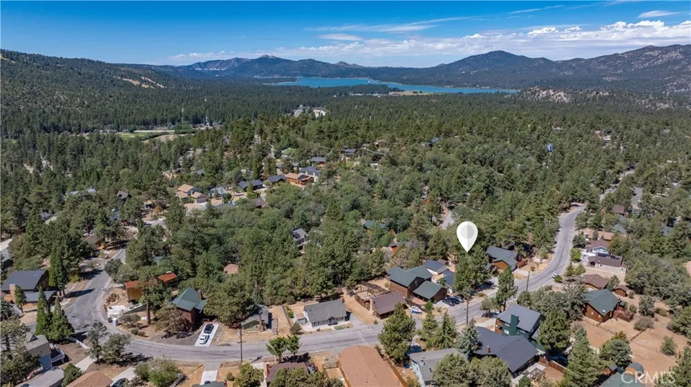 630 Villa Grove Avenue Big Bear City, CA 92314