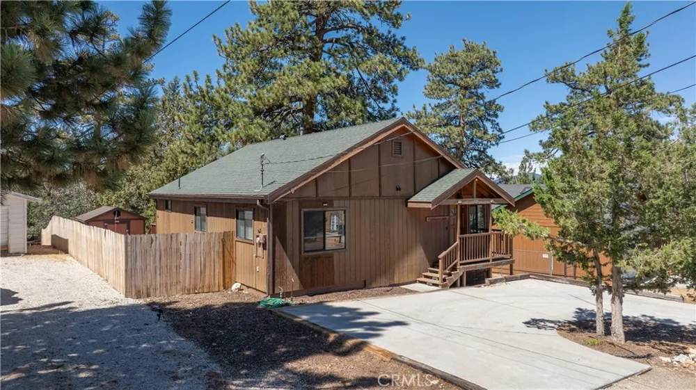 630 Villa Grove Avenue Big Bear City, CA 92314