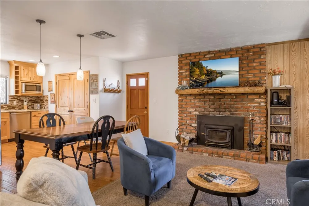 630 Villa Grove Avenue Big Bear City, CA 92314
