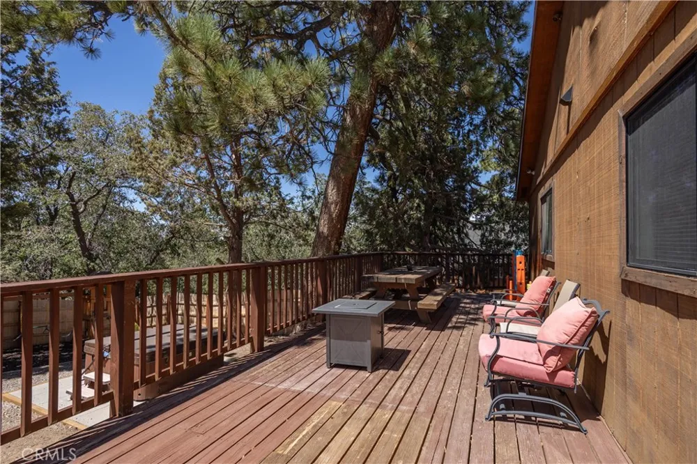 630 Villa Grove Avenue Big Bear City, CA 92314
