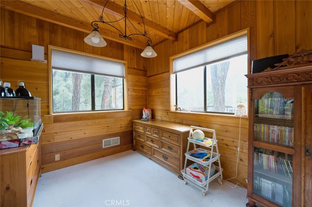 16717 Quail Pine Mountain Club, CA 93222