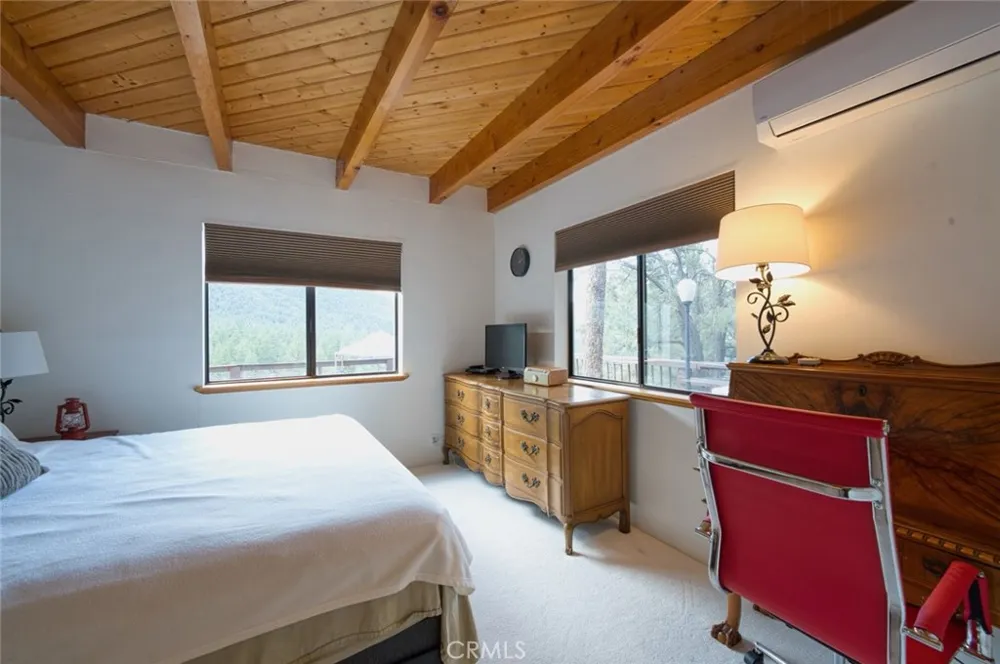 16717 Quail Pine Mountain Club, CA 93222