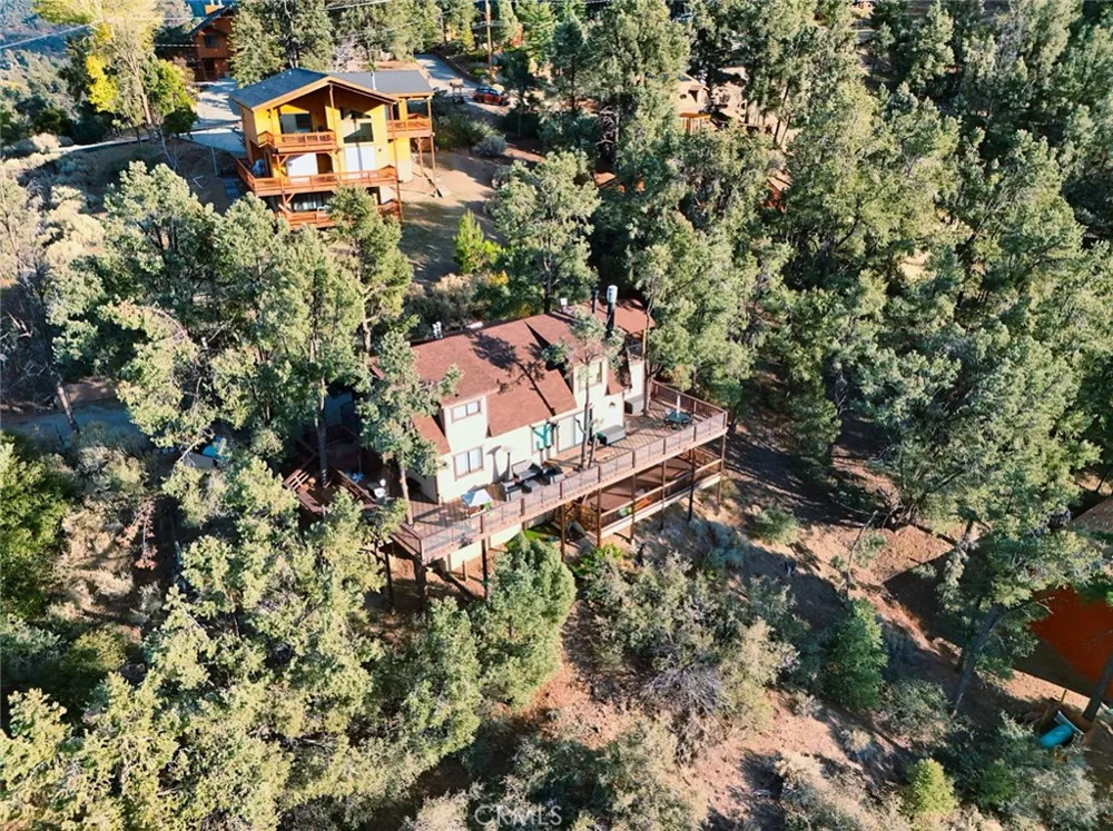 16717 Quail Pine Mountain Club, CA 93222