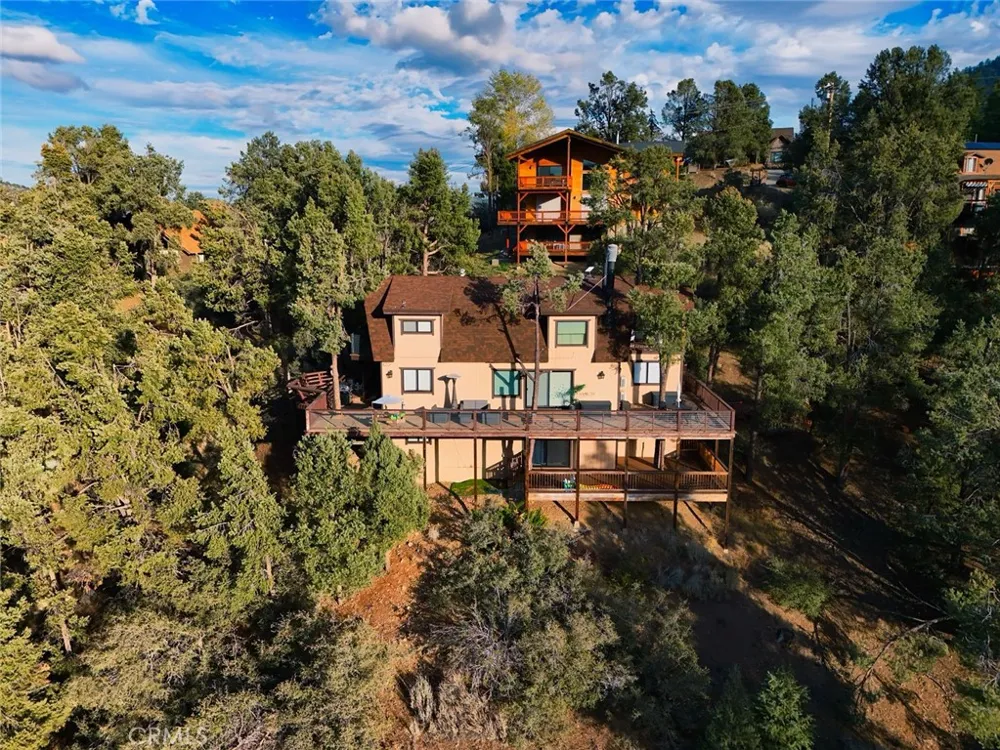 16717 Quail Pine Mountain Club, CA 93222