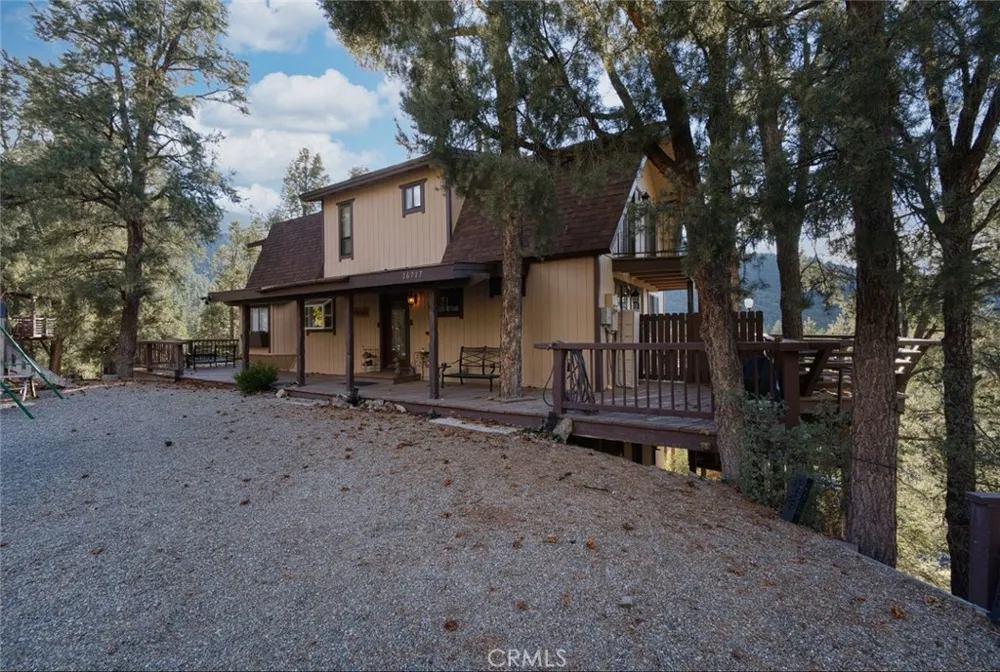 16717 Quail Pine Mountain Club, CA 93222