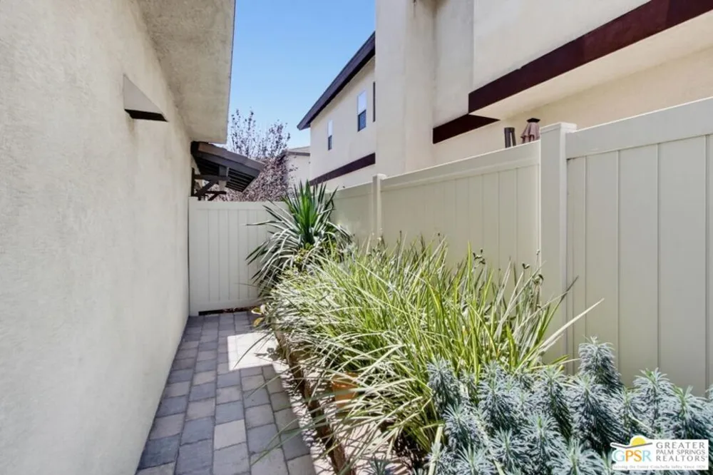 8941 Magnolia Avenue Santee, CA 92071