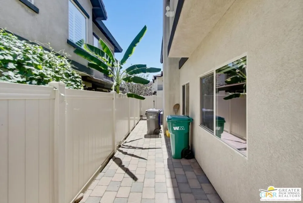 8941 Magnolia Avenue Santee, CA 92071