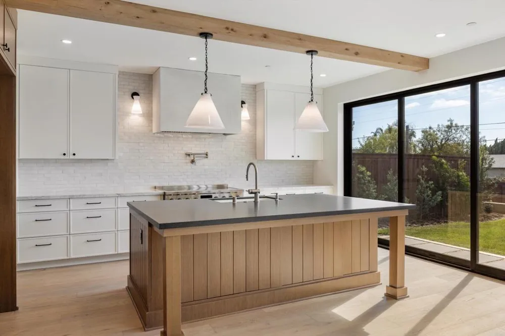 816 Conestoga Court Encinitas, CA 92024