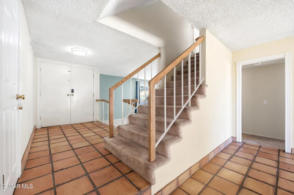 29315 Tree Hollow Agoura Hills, CA 91301