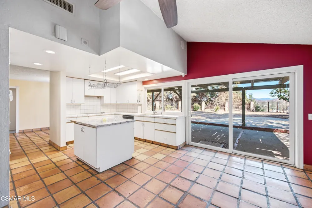 29315 Tree Hollow Agoura Hills, CA 91301