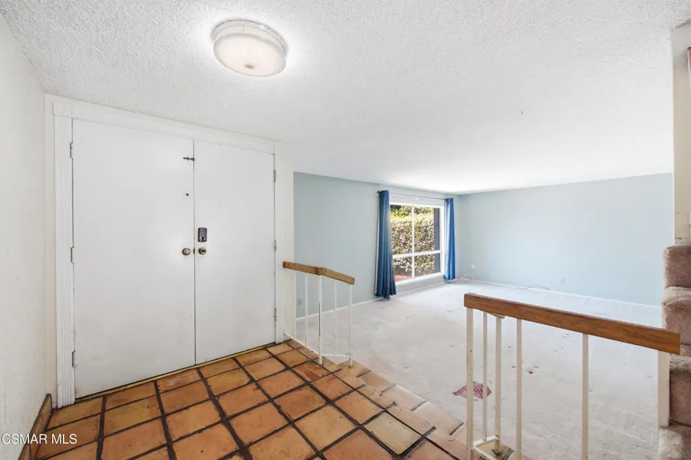 29315 Tree Hollow Agoura Hills, CA 91301