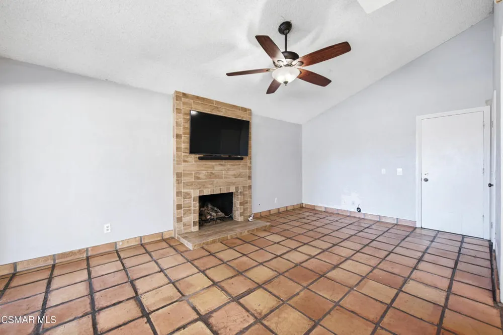 29315 Tree Hollow Agoura Hills, CA 91301