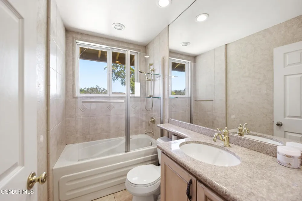 29315 Tree Hollow Agoura Hills, CA 91301