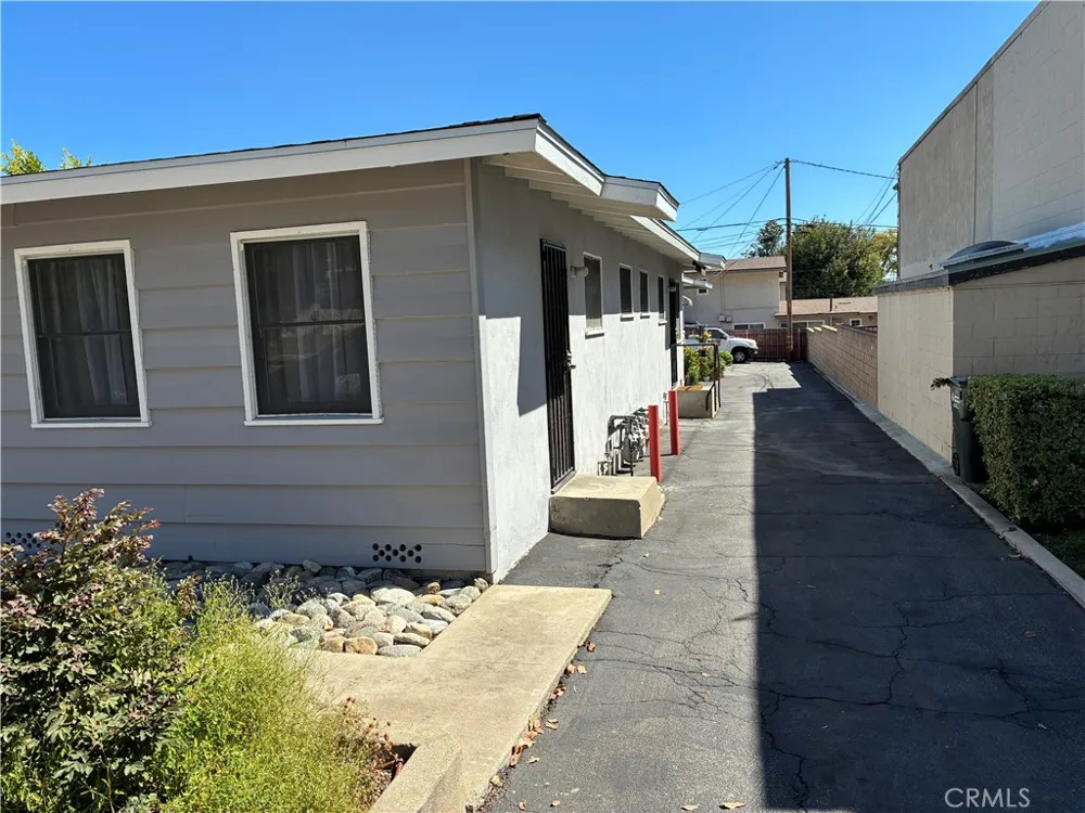 630 W Foothill Monrovia, CA 91016