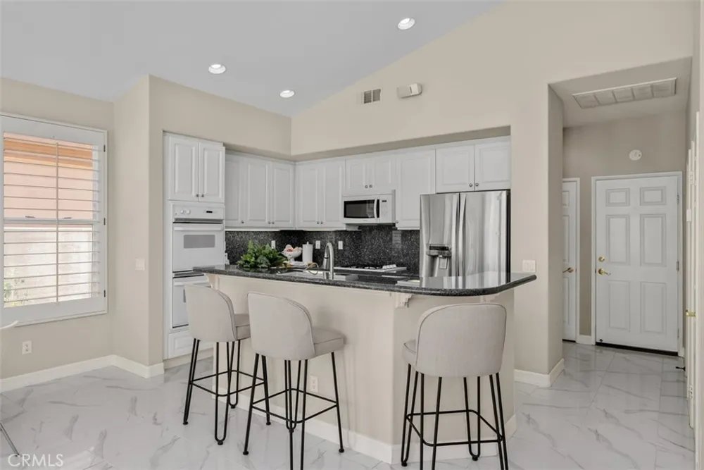 21256 Cancun Mission Viejo, CA 92692