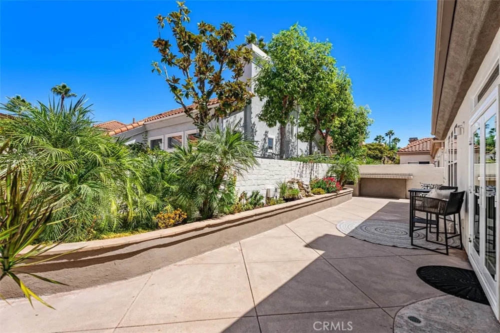21256 Cancun Mission Viejo, CA 92692