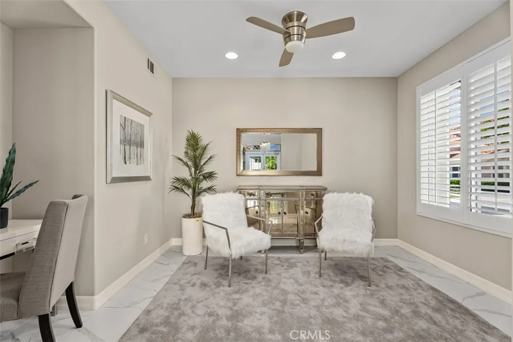 21256 Cancun Mission Viejo, CA 92692