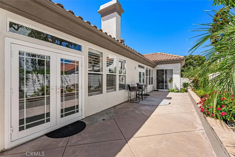 21256 Cancun Mission Viejo, CA 92692