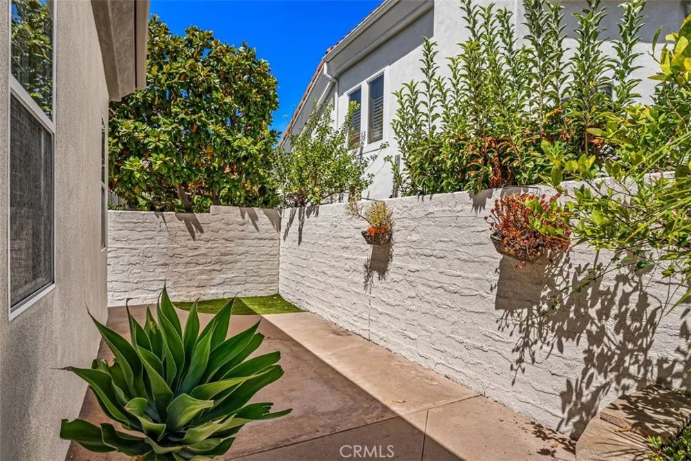 21256 Cancun Mission Viejo, CA 92692