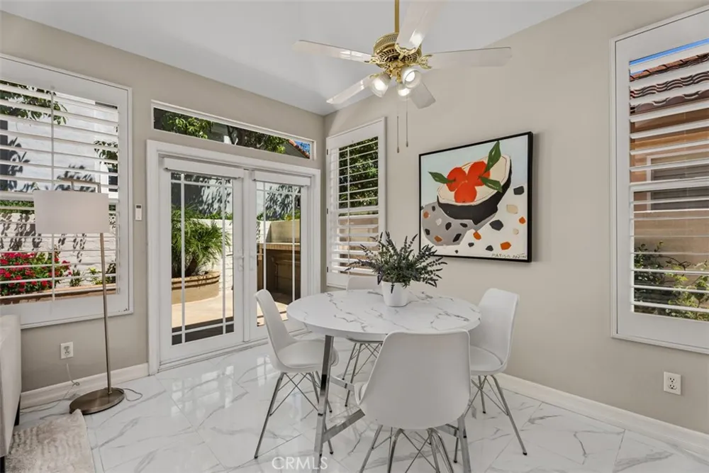 21256 Cancun Mission Viejo, CA 92692