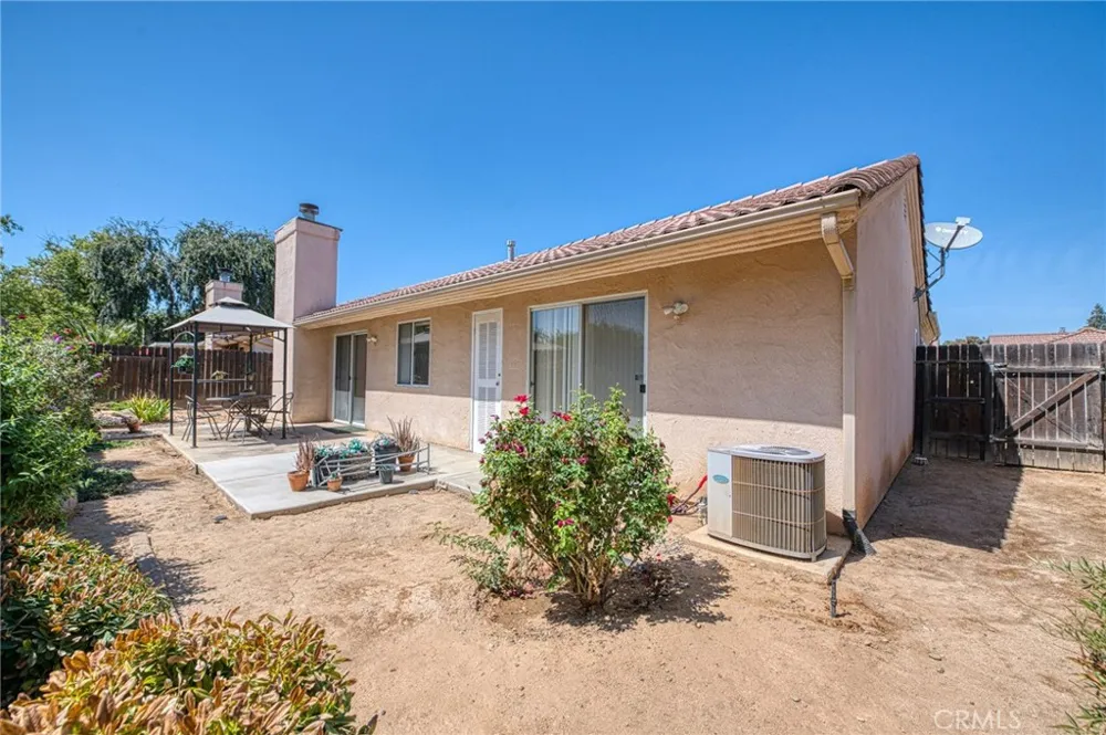 6706 Chestnut Fresno, CA 93710