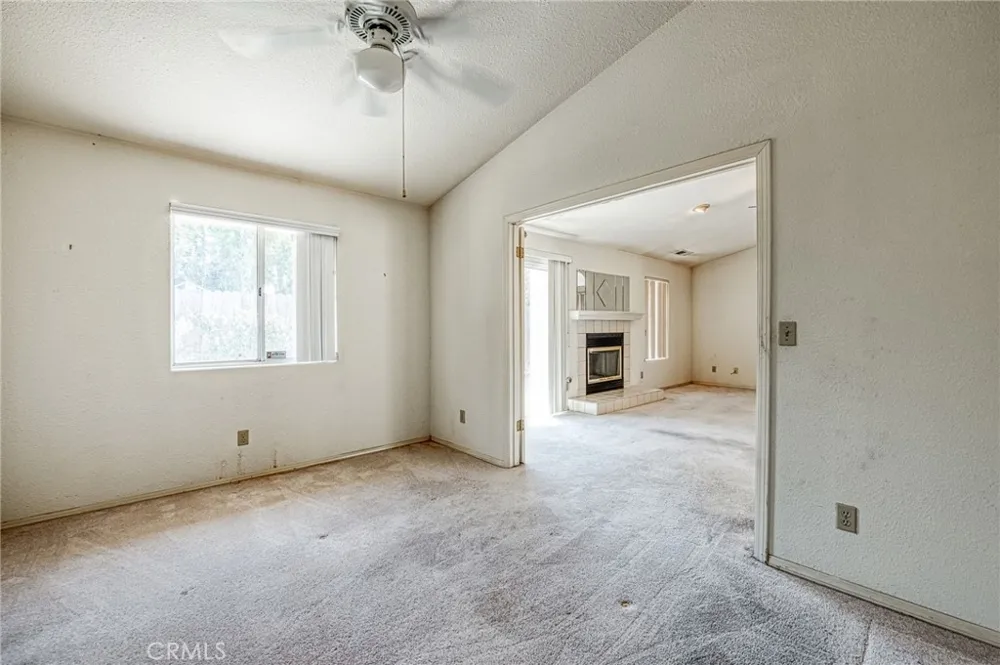 6706 Chestnut Fresno, CA 93710