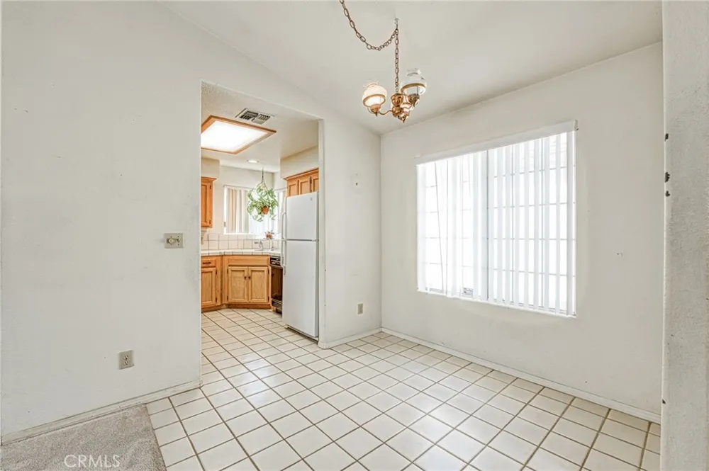 6706 Chestnut Fresno, CA 93710
